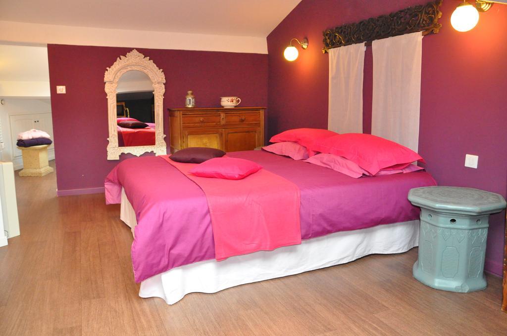Welche Hotels liegen am n\u00E4chsten am Flughafen Charles De Gaulle? Caraman Zimmer foto